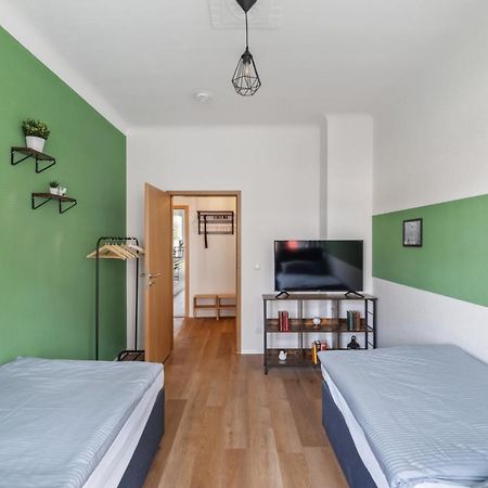 Salihomes/Max Apartment/5Pax/Modern Eingerichtet/Voll Ausgestattet Kueche Markranstaedt Luaran gambar