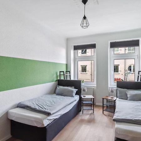 Salihomes/Max Apartment/5Pax/Modern Eingerichtet/Voll Ausgestattet Kueche Markranstaedt Luaran gambar