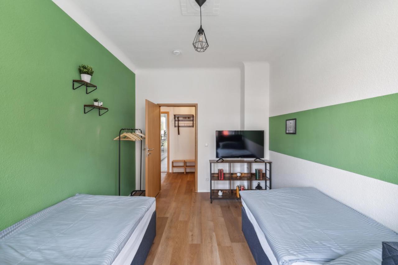 Salihomes/Max Apartment/5Pax/Modern Eingerichtet/Voll Ausgestattet Kueche Markranstaedt Luaran gambar